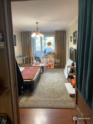 2-комнатная квартира, этаж 4 из 5, 44 м²