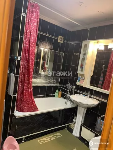 2-комнатная квартира, этаж 4 из 5, 44 м²