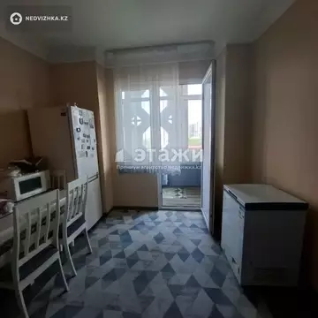 2-комнатная квартира, этаж 6 из 18, 53 м²