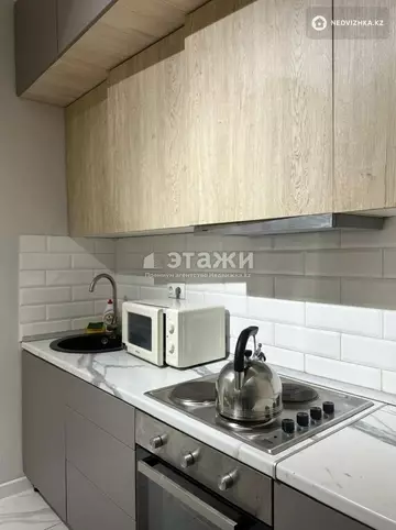 2-комнатная квартира, этаж 12 из 18, 77 м²