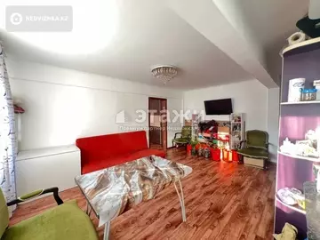 2-комнатная квартира, этаж 4 из 5, 46 м²