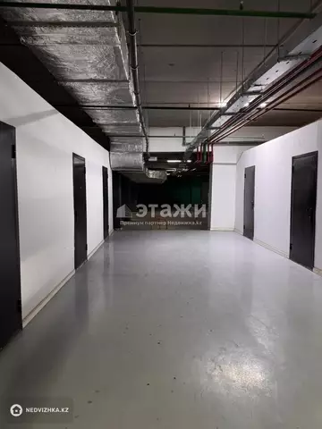 4-комнатная квартира, этаж 5 из 8, 147 м²