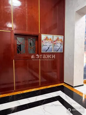 4-комнатная квартира, этаж 5 из 8, 147 м²