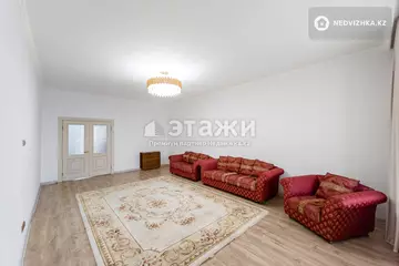 3-комнатная квартира, этаж 9 из 9, 145 м²