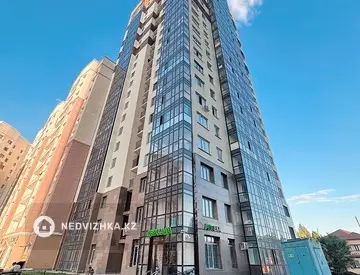 3-комнатная квартира, этаж 16 из 24, 90 м²