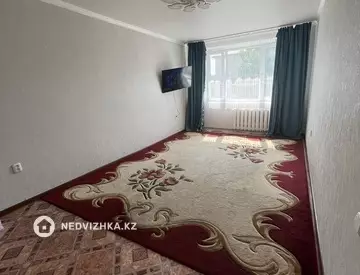 2-комнатная квартира, этаж 4 из 5, 53 м²