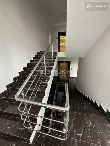 3-комнатная квартира, этаж 4 из 7, 120 м²