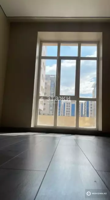 2-комнатная квартира, этаж 2 из 12, 69 м²