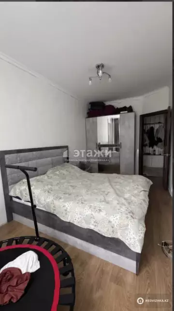 2-комнатная квартира, этаж 1 из 10, 53 м²