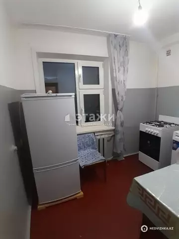 1-комнатная квартира, этаж 3 из 5, 30 м²