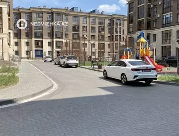 5-комнатная квартира, этаж 3 из 5, 147 м²