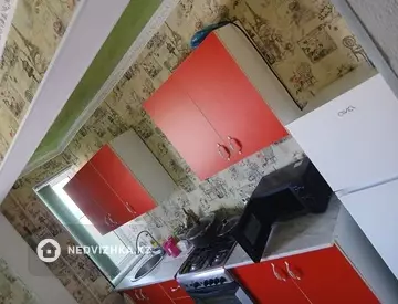 2-комнатная квартира, этаж 2 из 5, 55 м², посуточно