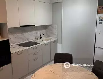 3-комнатная квартира, этаж 4 из 12, 87 м²