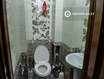 4-комнатная квартира, этаж 3 из 5, 89 м², на длительный срок