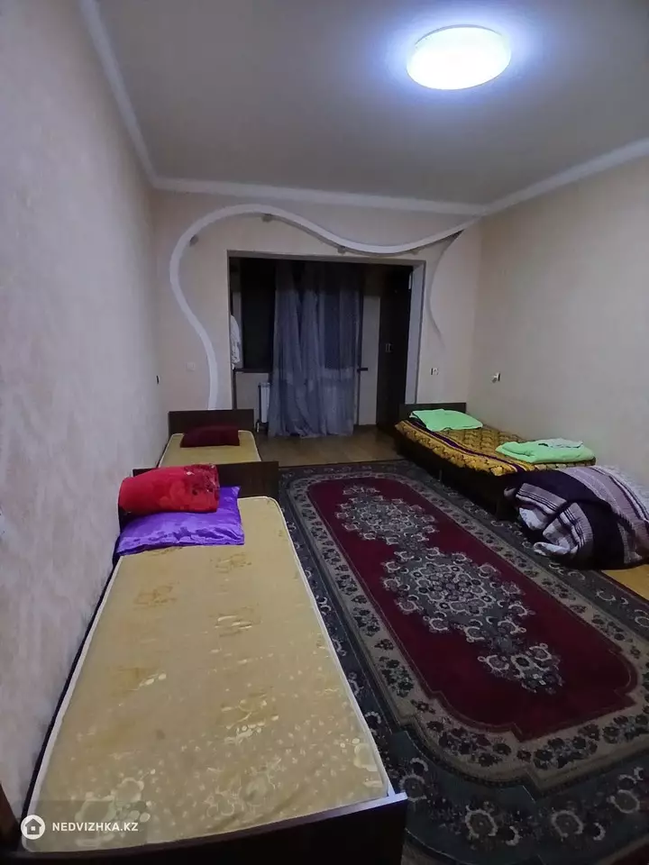 89 м², 4-комнатная квартира, этаж 3 из 5, 89 м², на длительный срок, изображение - 1
