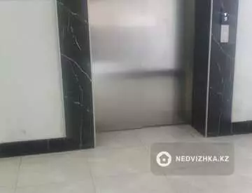 1-комнатная квартира, этаж 4 из 9, 35 м²