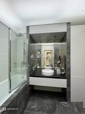 1-комнатная квартира, этаж 8 из 10, 38 м²