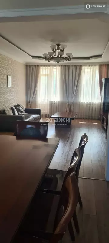 3-комнатная квартира, этаж 3 из 4, 102 м²