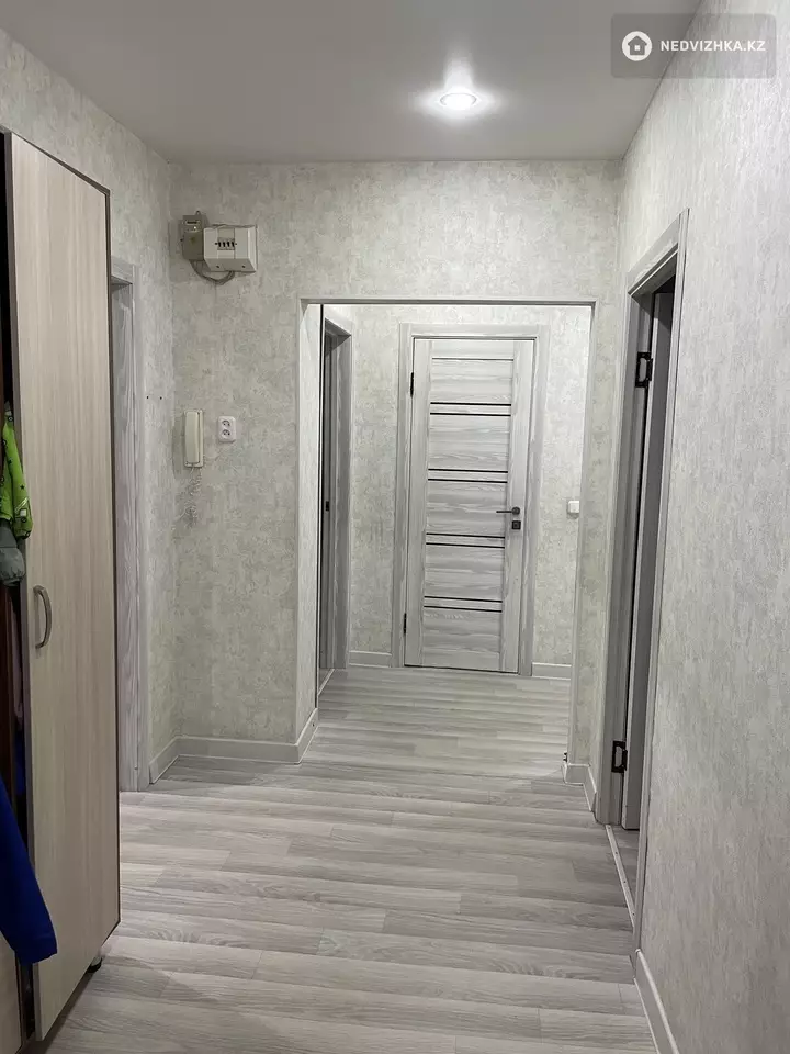 69.2 м², 3-комнатная квартира, этаж 9 из 9, 69 м², изображение - 1