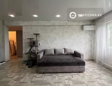 3-комнатная квартира, этаж 4 из 4, 57 м²