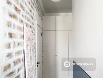 1-комнатная квартира, этаж 6 из 6, 42 м², на длительный срок