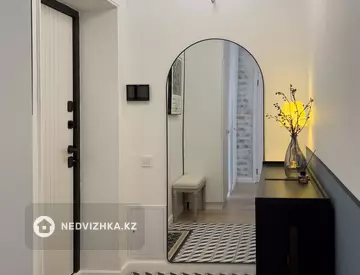 1-комнатная квартира, этаж 6 из 6, 42 м², на длительный срок