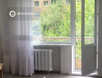 1-комнатная квартира, этаж 3 из 5, 30 м²