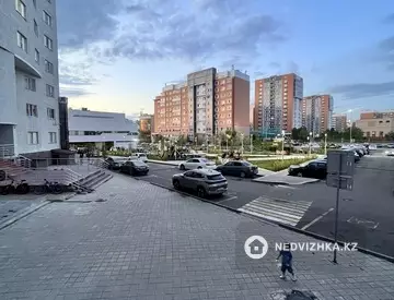 3-комнатная квартира, этаж 2 из 15, 90 м²