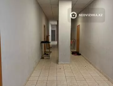Здание, 6 этажей, 220 м²