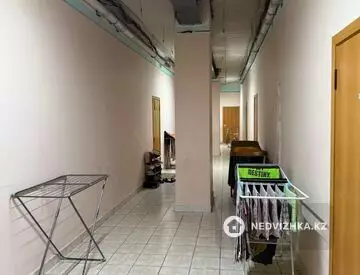 Здание, 6 этажей, 220 м²