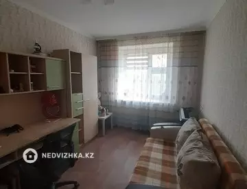 3-комнатная квартира, этаж 4 из 5, 60 м²