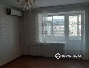 3-комнатная квартира, этаж 4 из 5, 60 м²