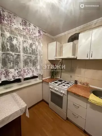 1-комнатная квартира, этаж 3 из 4, 33 м²