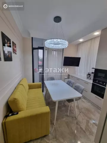 70 м², 2-комнатная квартира, этаж 2 из 12, 70 м², изображение - 6