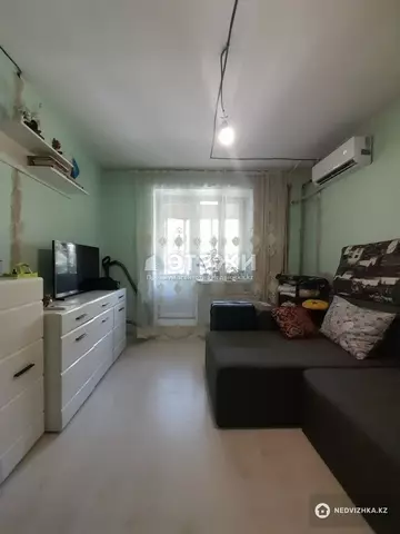 2-комнатная квартира, этаж 3 из 5, 43 м²