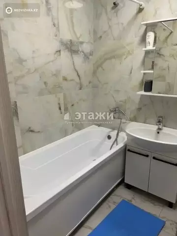 1-комнатная квартира, этаж 10 из 13, 45 м²