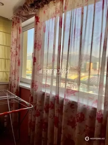 1-комнатная квартира, этаж 10 из 25, 50 м²