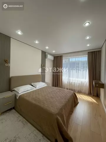 1-комнатная квартира, этаж 10 из 12, 33 м²