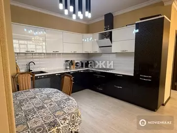 2-комнатная квартира, этаж 8 из 10, 110 м²