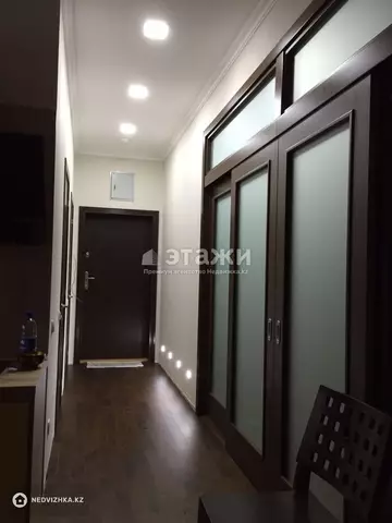 3-комнатная квартира, этаж 12 из 14, 70 м², на длительный срок