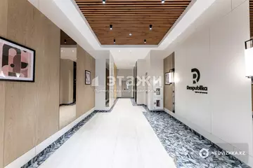 3-комнатная квартира, этаж 17 из 18, 70 м²