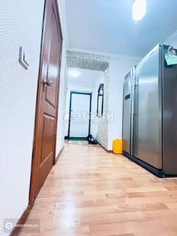 3-комнатная квартира, этаж 11 из 11, 62 м²