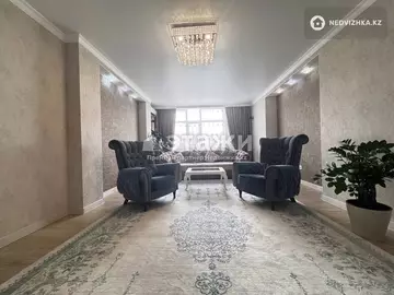 3-комнатная квартира, этаж 8 из 9, 101 м²
