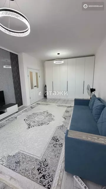 1-комнатная квартира, этаж 7 из 10, 42 м²