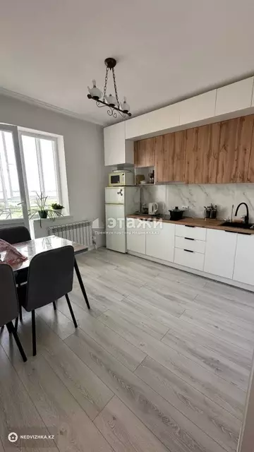 1-комнатная квартира, этаж 7 из 10, 42 м²