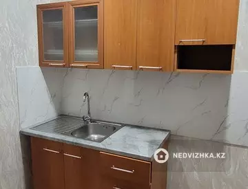 1-комнатная квартира, этаж 3 из 5, 30 м²