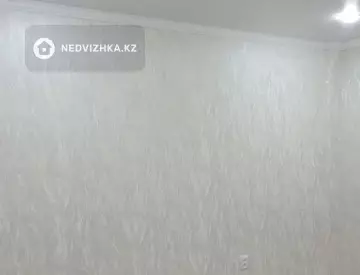 1-комнатная квартира, этаж 3 из 5, 30 м²