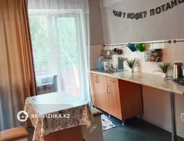 2-комнатная квартира, этаж 2 из 5, 45 м², посуточно
