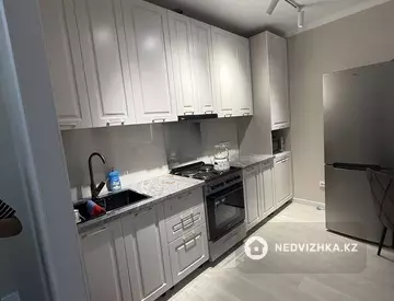 1-комнатная квартира, этаж 4 из 9, 41 м², на длительный срок