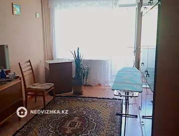 3-комнатная квартира, этаж 3 из 5, 61 м²